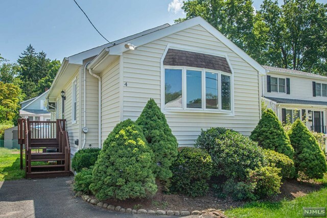 Property Photo:  434 Terhune Avenue  NJ 07652 