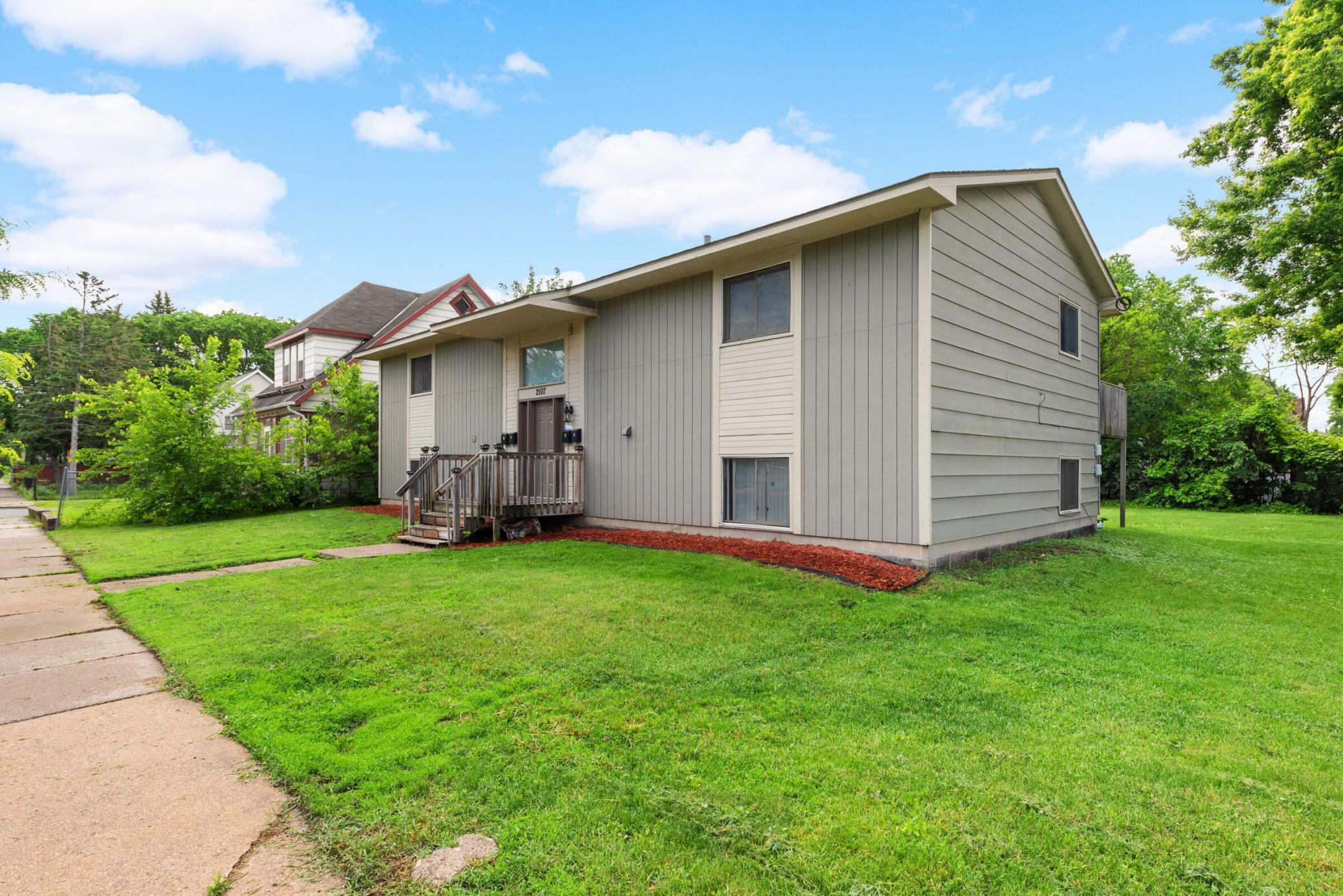 Property Photo:  2107 5th Avenue N  MN 55405 