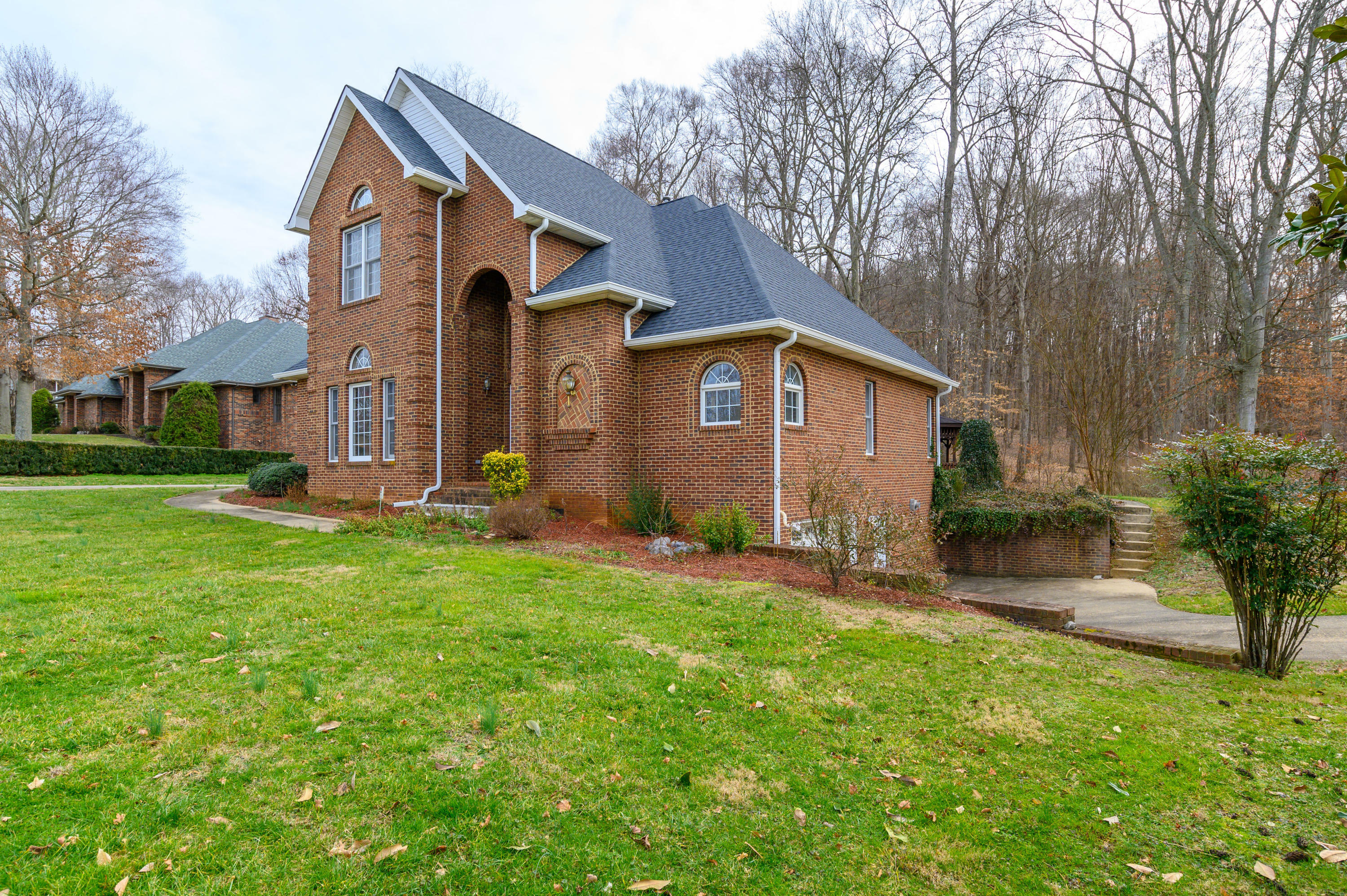 Property Photo:  311 Woodbriar Drive  TN 37604 