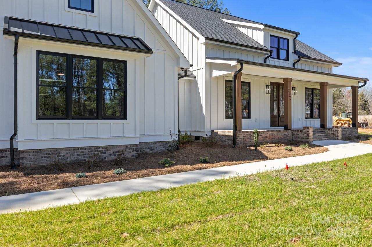 Property Photo:  2367 Lee Lawing Road  NC 28092 