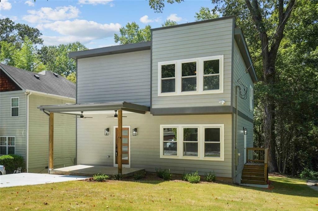 Property Photo:  1040 Ada Avenue NW  GA 30318 