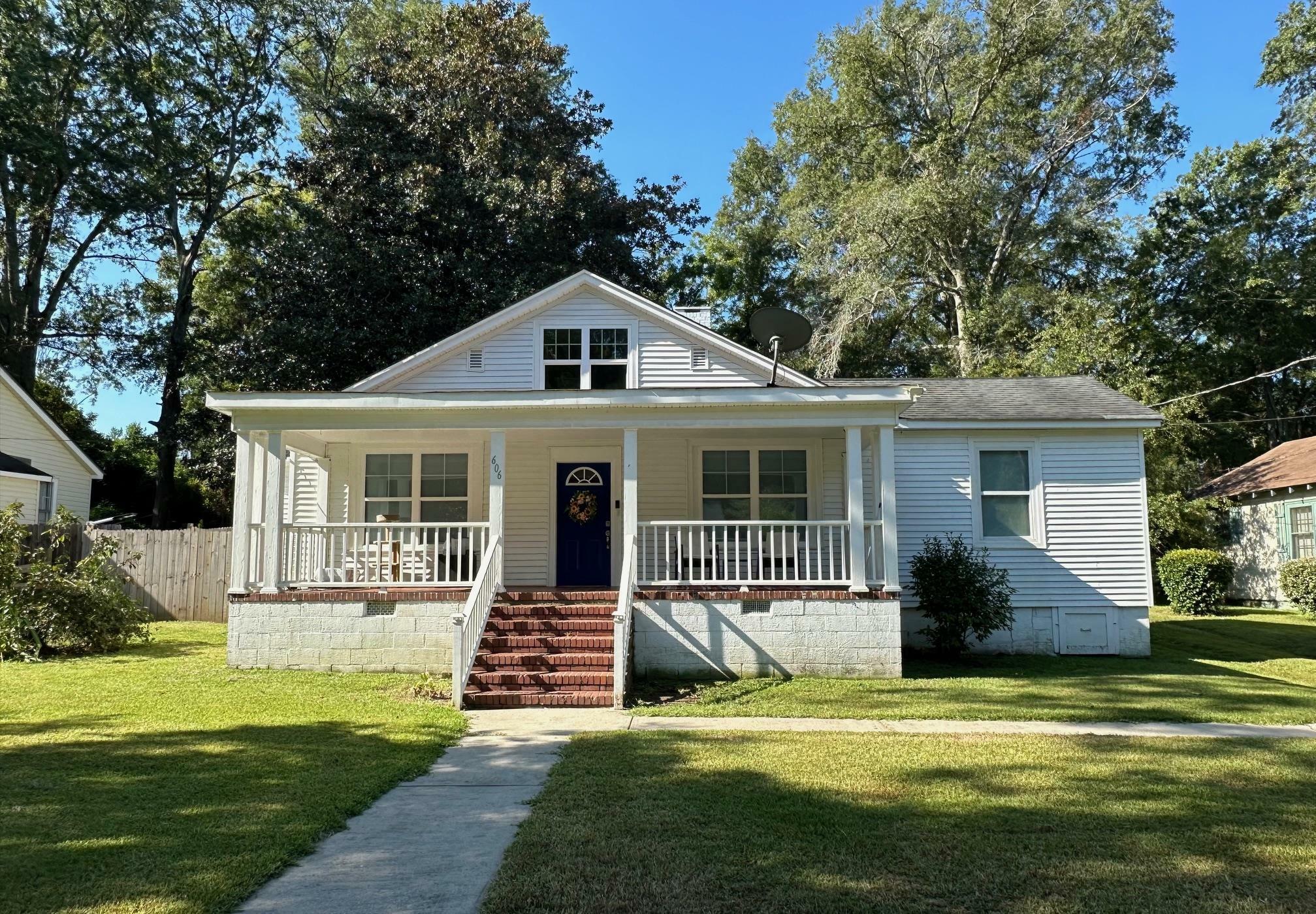 Property Photo:  606 Bryan Avenue  GA 30669 