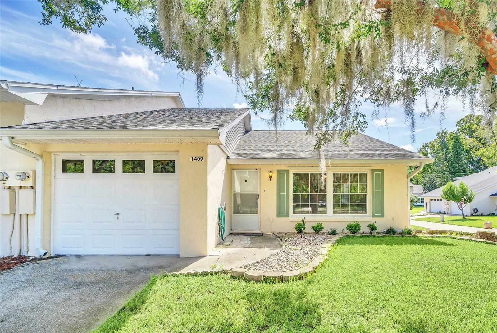 Property Photo:  1409 Disston Avenue  FL 34711 