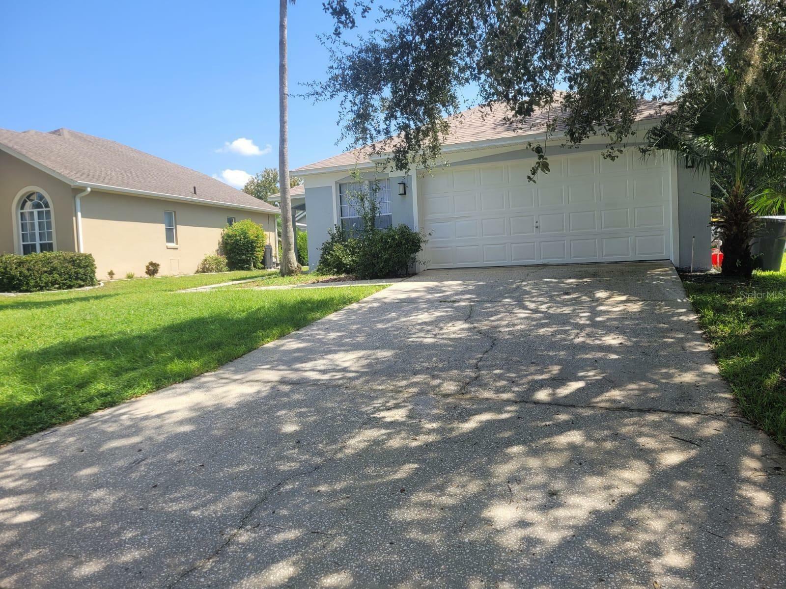 Property Photo:  234 Santana Place  FL 33897 