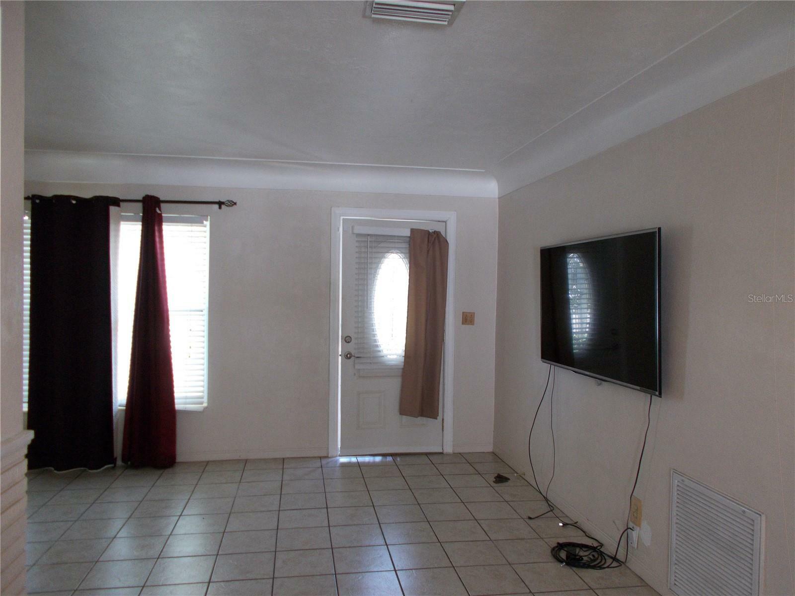 Property Photo:  3120 66th Way N  FL 33710 