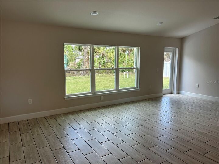 Property Photo: 2968 Yacolt Avenue FL 34286