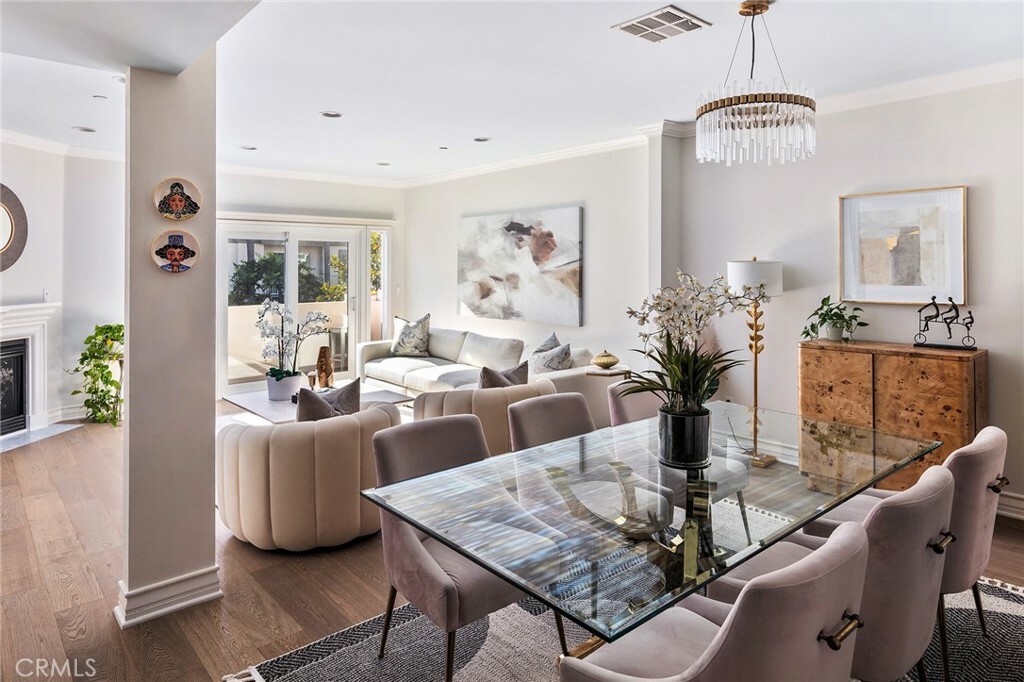 Property Photo: 118 S Clark Drive 202 CA 90048