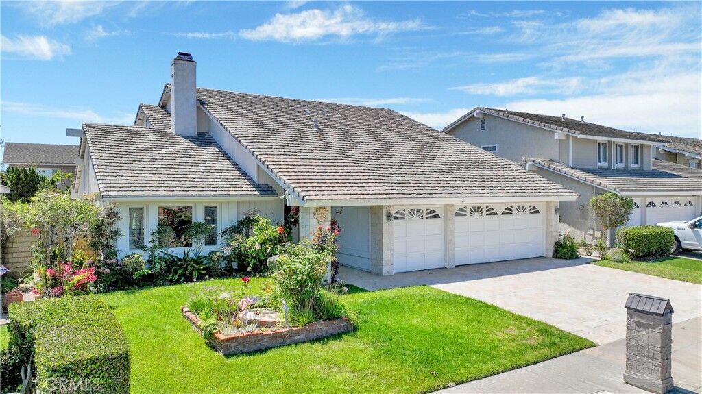 Property Photo:  6242 Moonfield Drive  CA 92648 