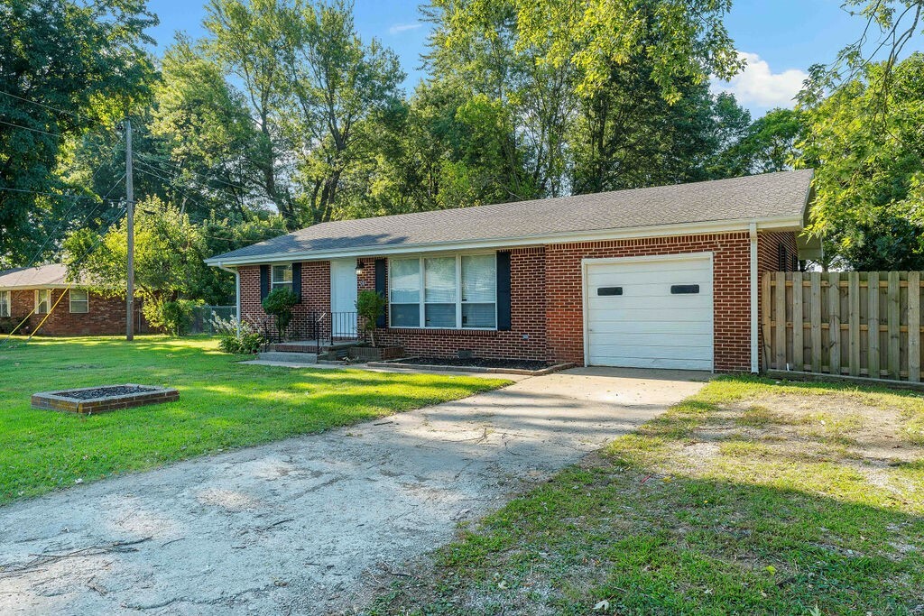 Property Photo:  215 Van Dorn Street  AR 72751 