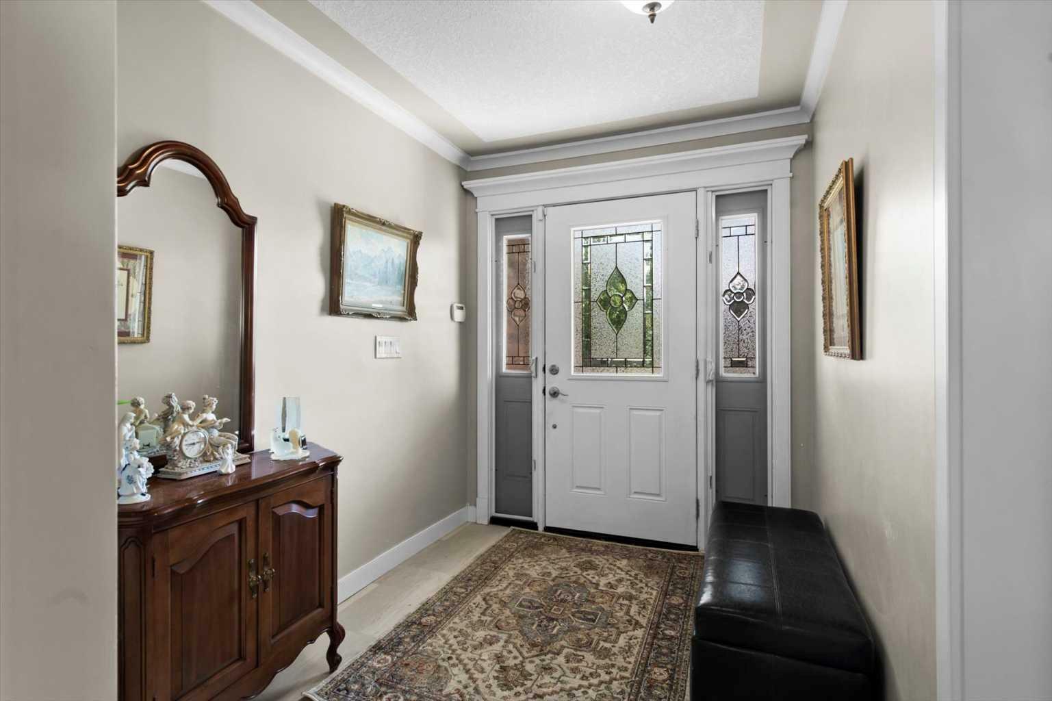 Property Photo:  1612 48 Avenue SW  AB T2T 2S8 