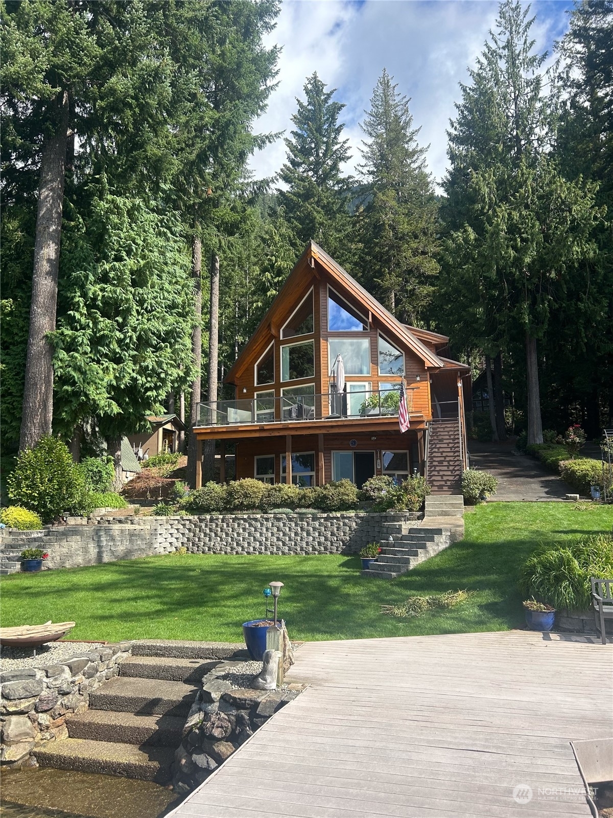 Property Photo:  331 N Potlatch Drive N  WA 98548 