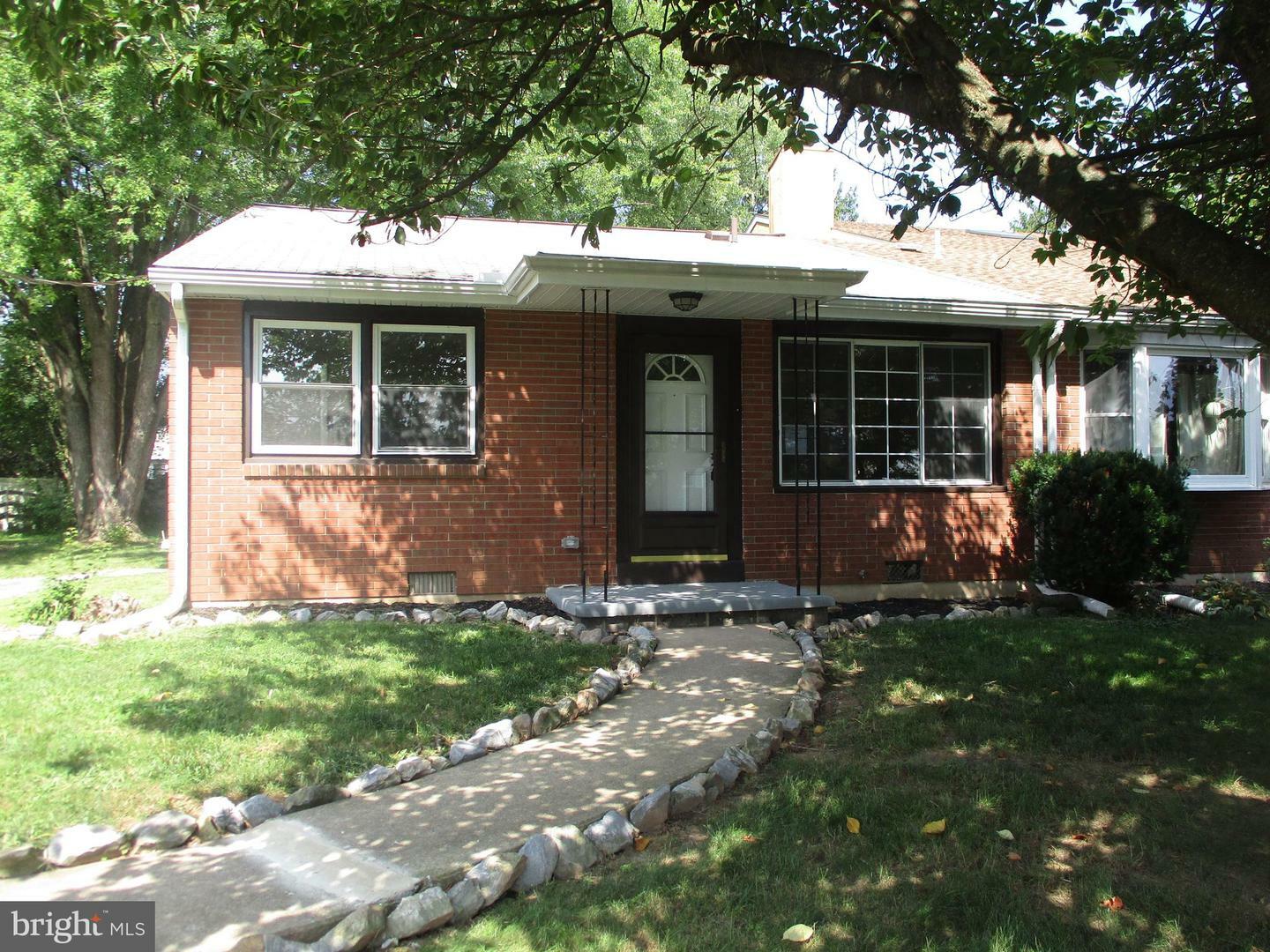 Property Photo: 4713 St George Street PA 19606