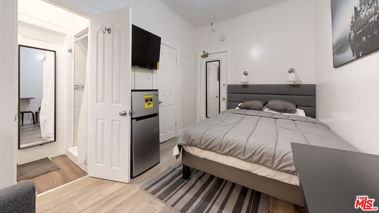 Photo de la propriété: 647 18th St 104 CA 90015