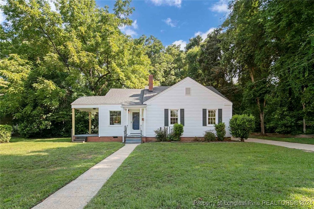 Property Photo:  2300 Morganton Road  NC 28303 