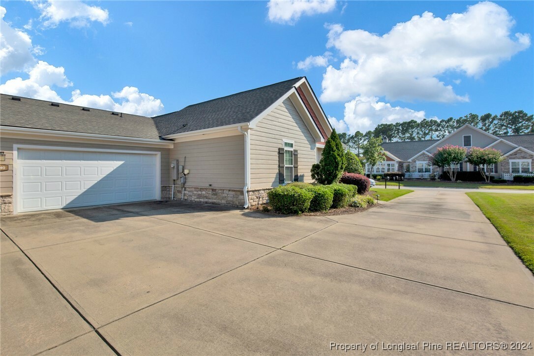 Property Photo:  140 Nandina Court  NC 28311 