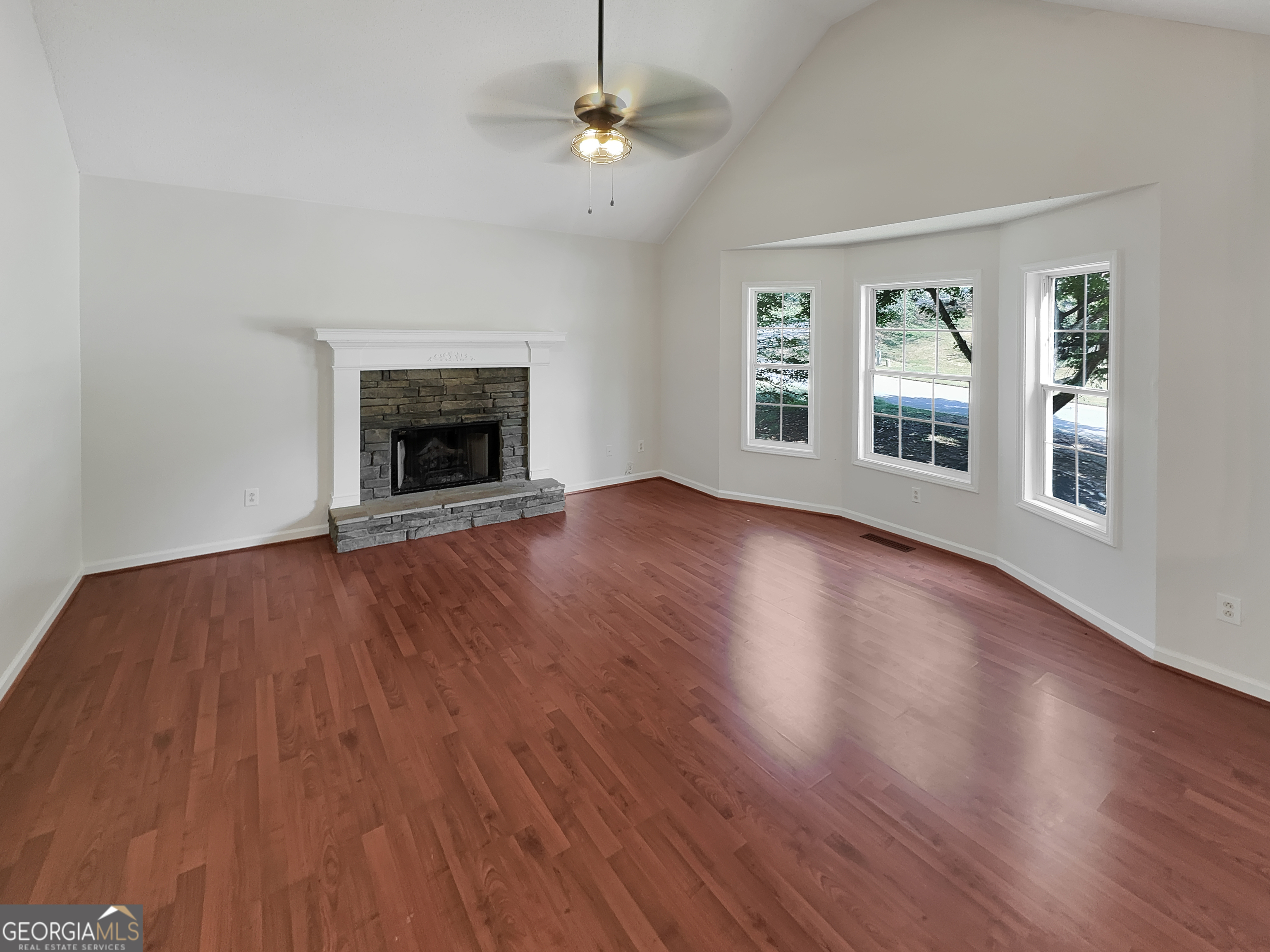 Property Photo:  1015 Queensbury Run  GA 30102 