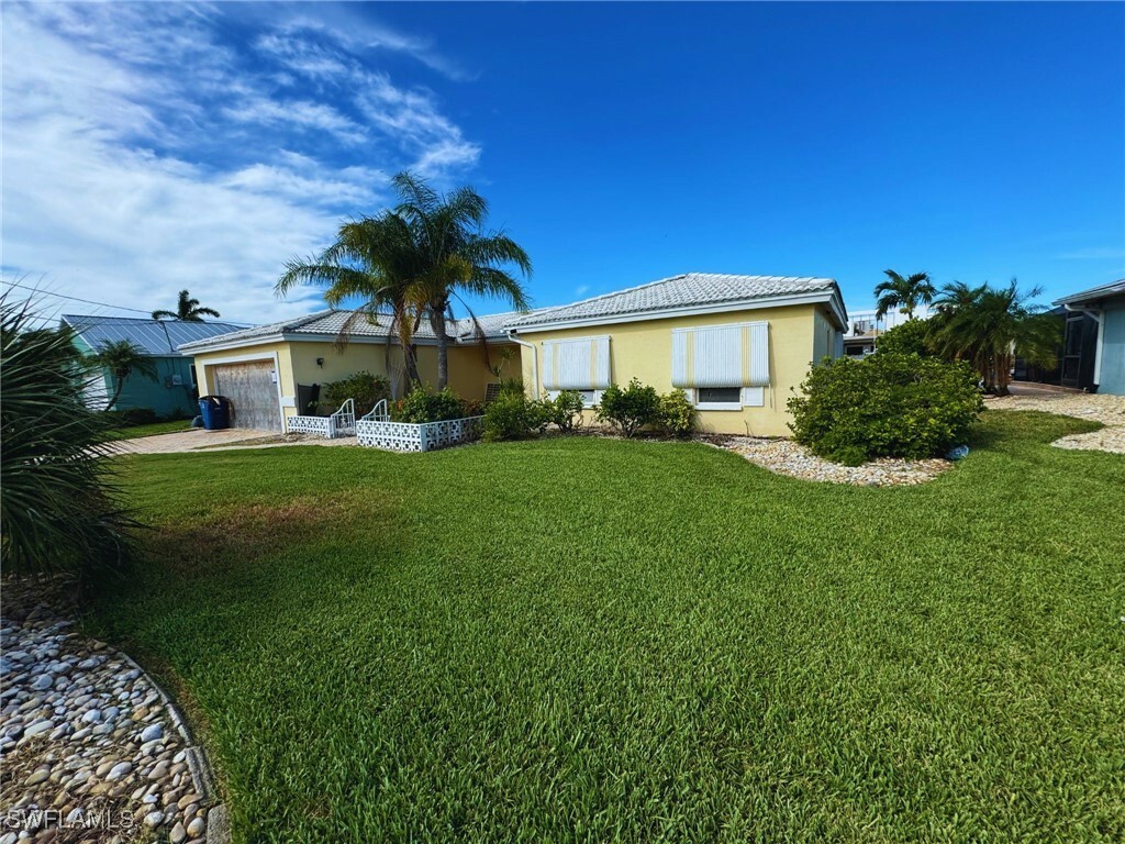 12 Bayview Boulevard  Fort Myers Beach FL 33931 photo