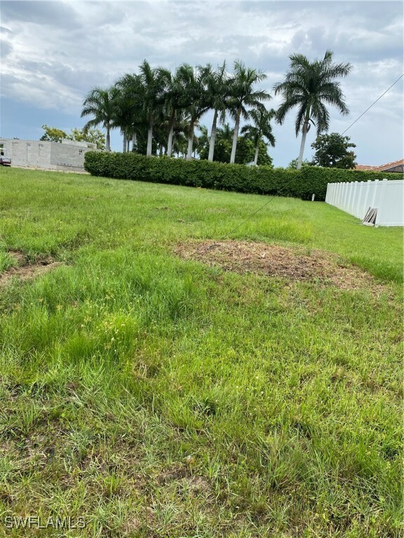 Property Photo:  15 SW 19th Place  FL 33991 