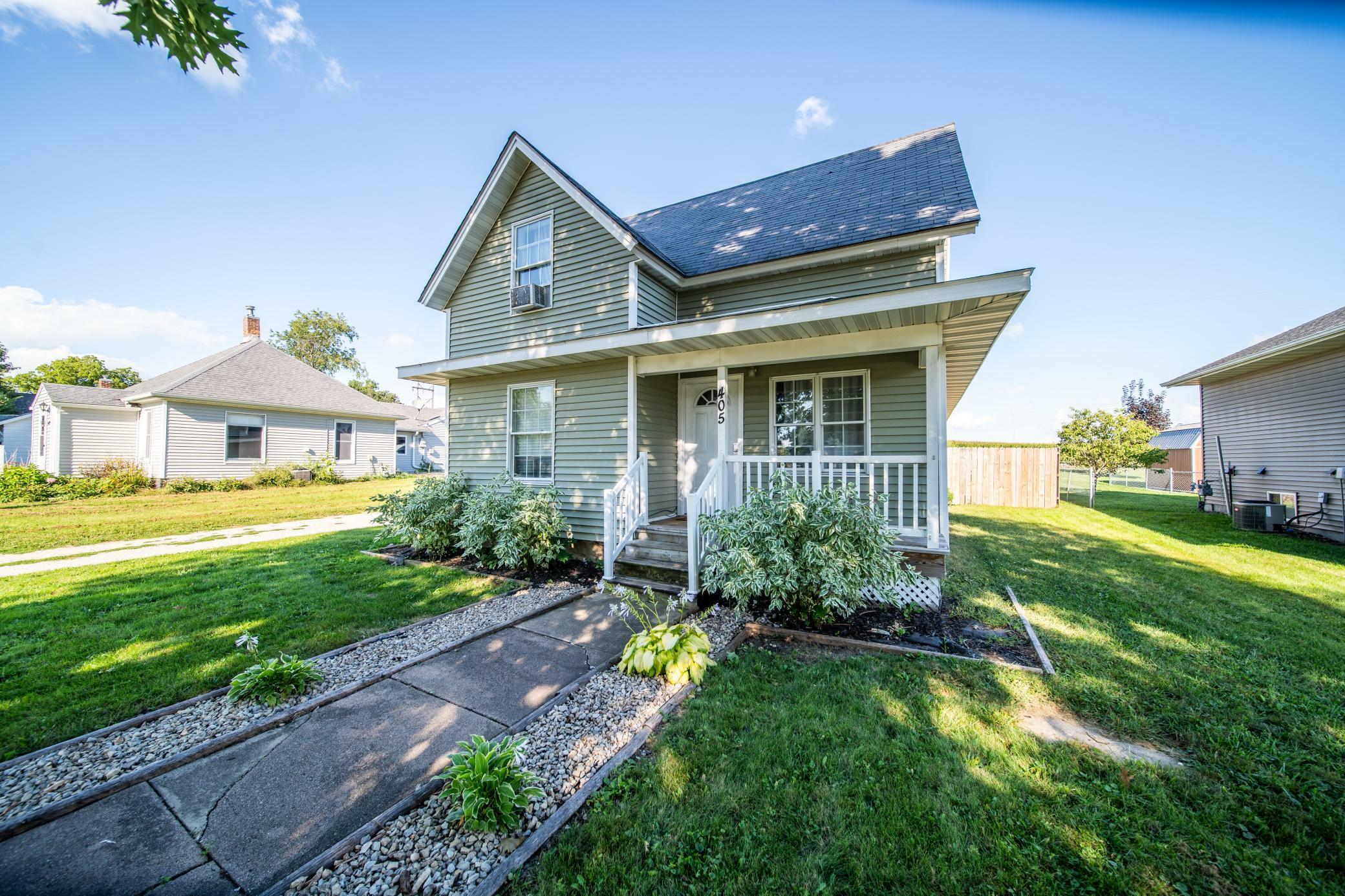 Property Photo: 405 East Avenue MN 55975