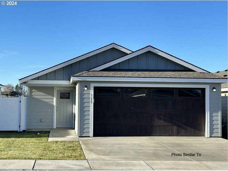 1085 NE Emerald Dr  Hermiston OR 97838 photo