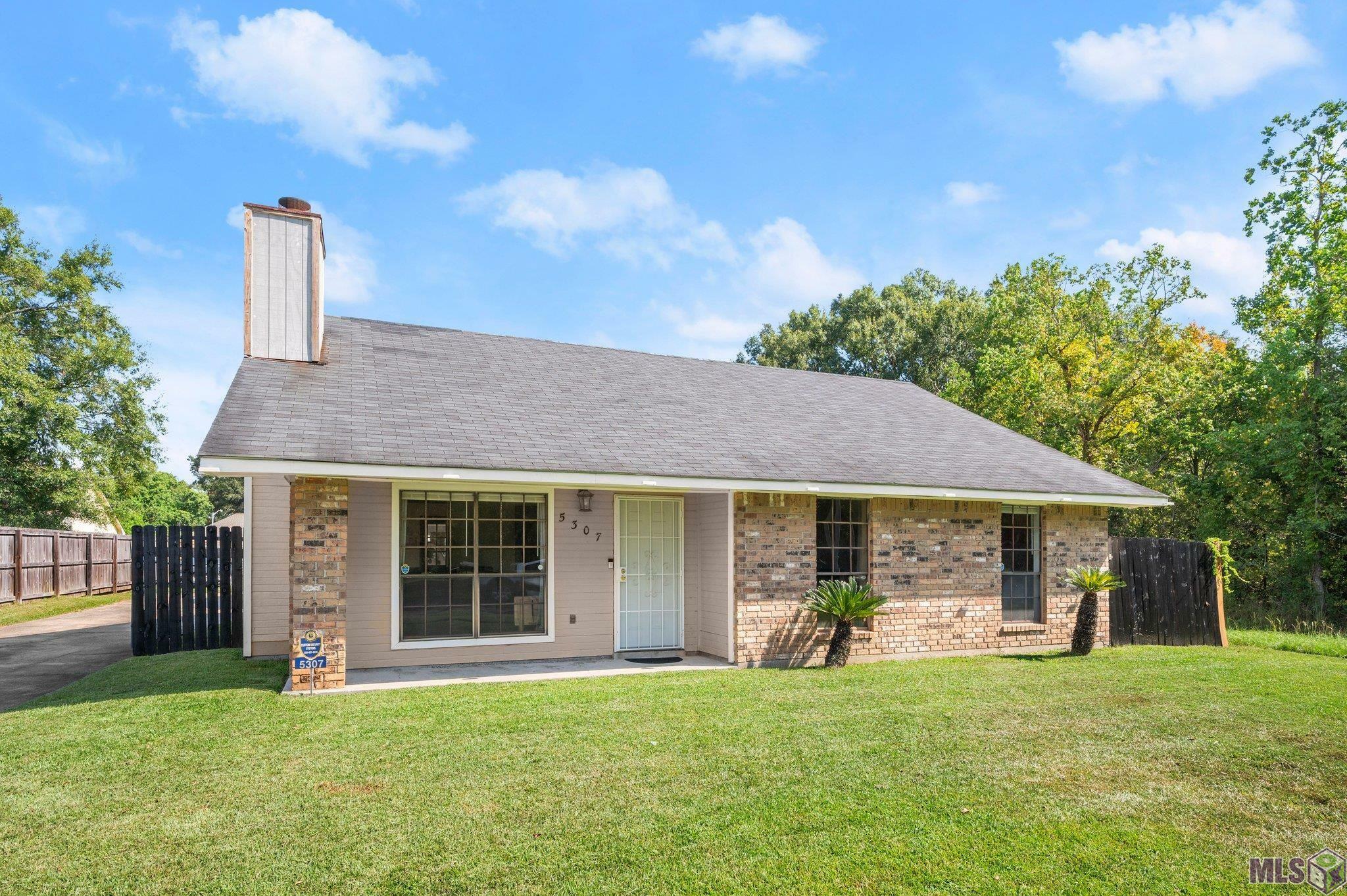 Property Photo: 5307 Coolidge St LA 70714