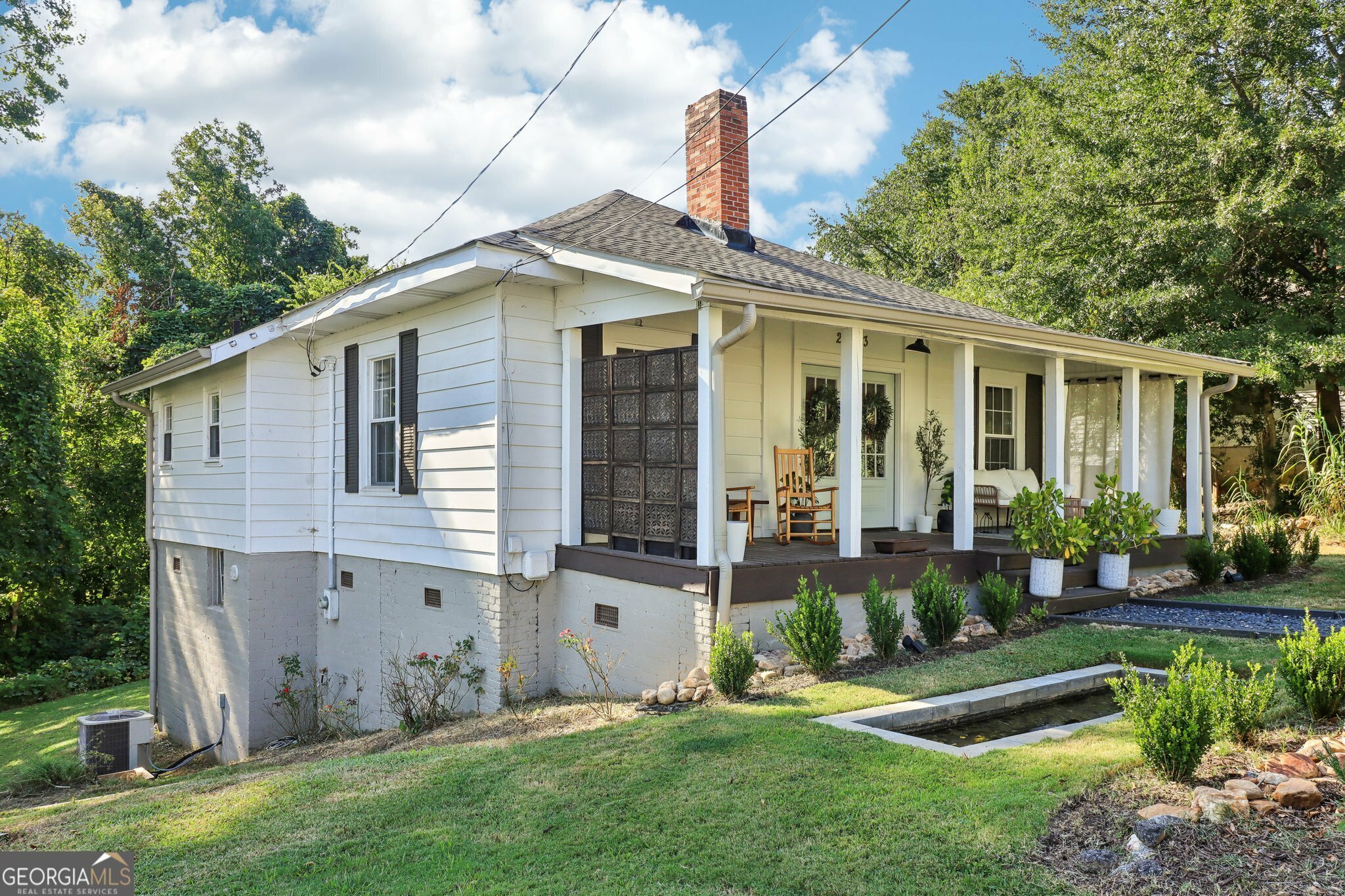 Property Photo:  213 Alpine Street  GA 30114 