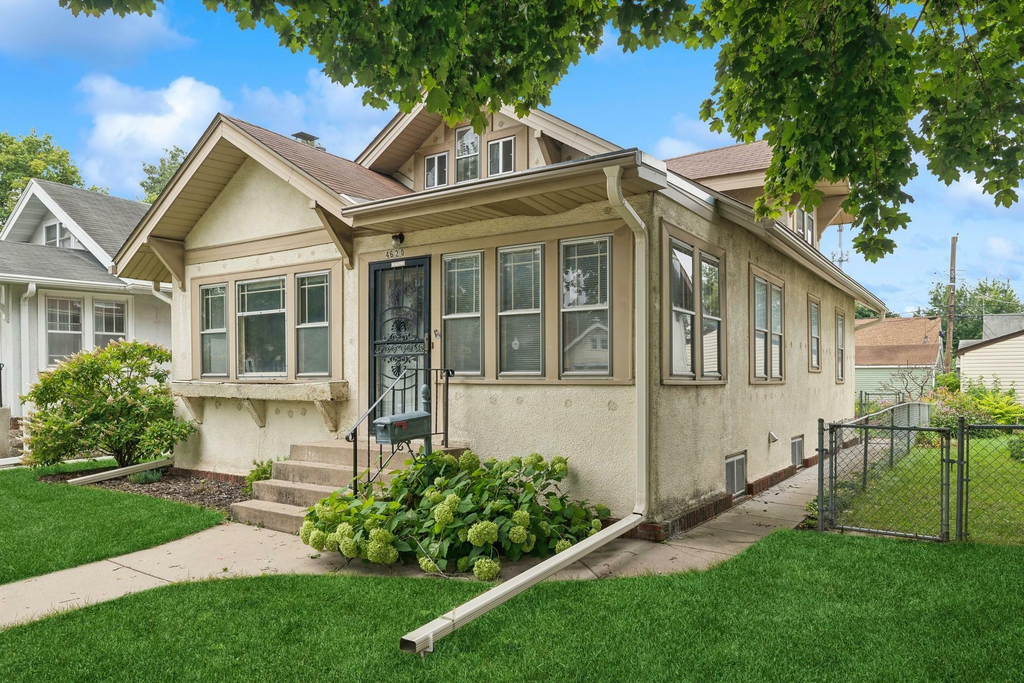 Property Photo:  4620 Portland Avenue  MN 55407 