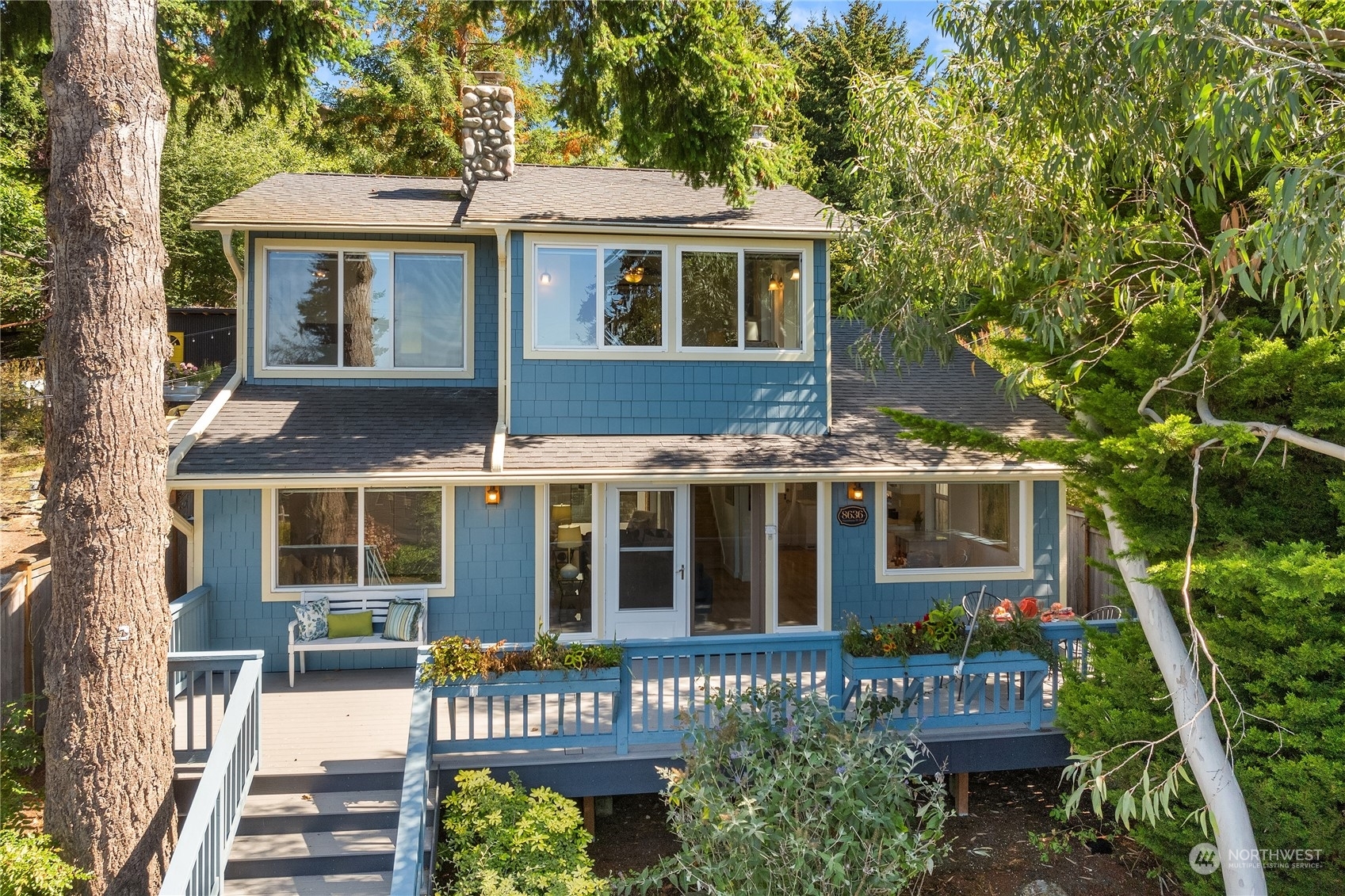 Property Photo:  8636 Fauntleroy Place SW  WA 98136 