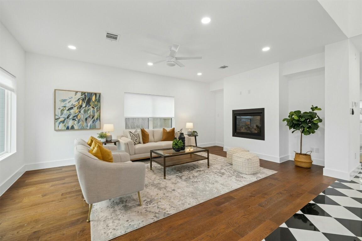 Property Photo: 811 Dogwood Trail TX 78613