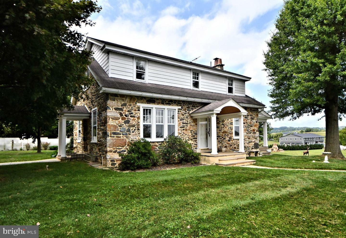 Property Photo:  85 North Street  PA 19344 