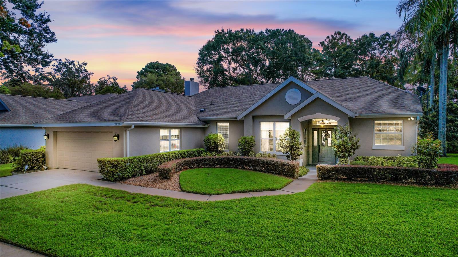 Property Photo: 2120 Park Forest Boulevard FL 32757
