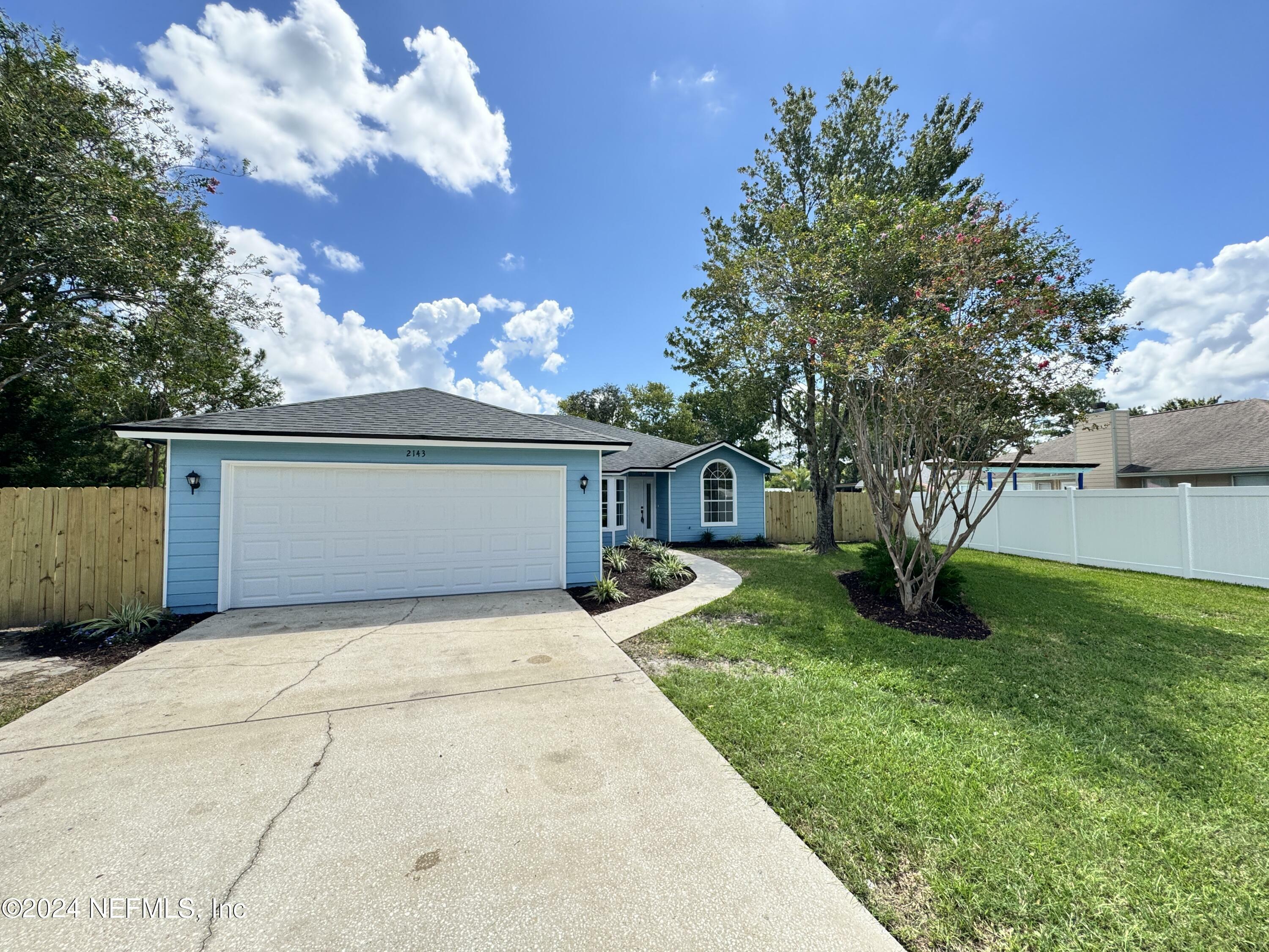 Property Photo:  2143 Orangewood Street  FL 32068 