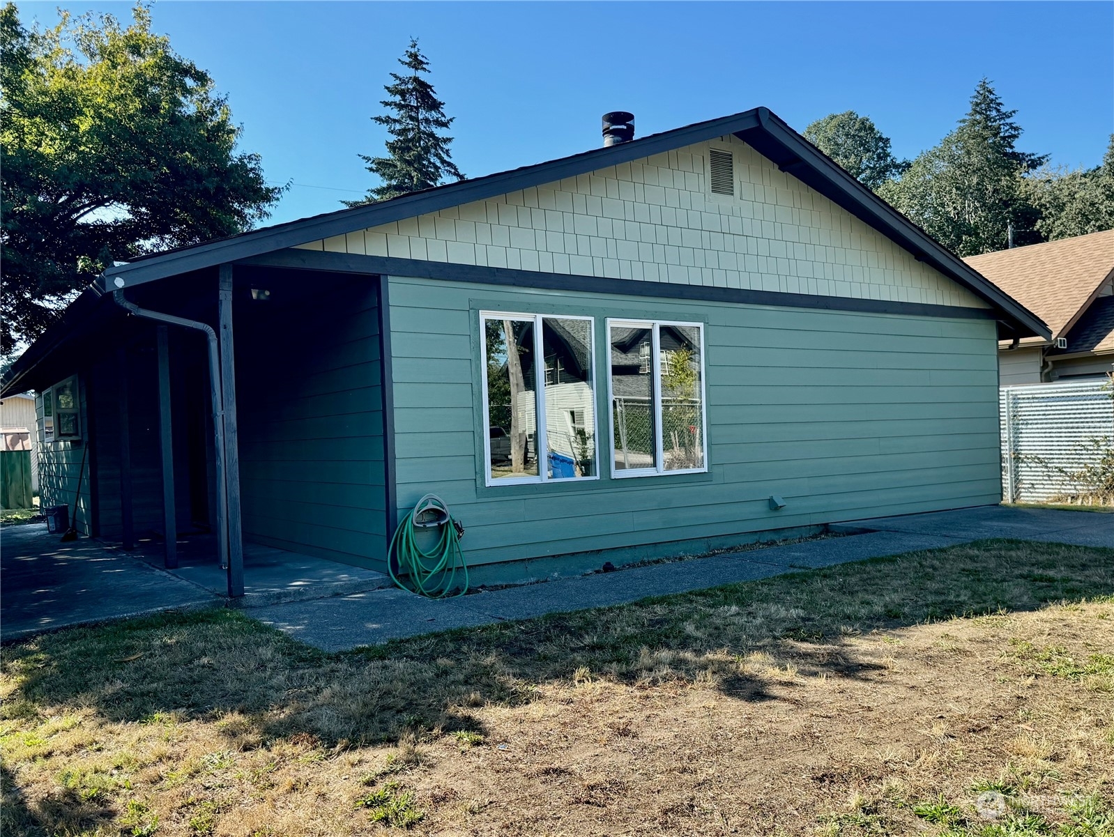 Property Photo:  6412 S Mason Street  WA 98409 