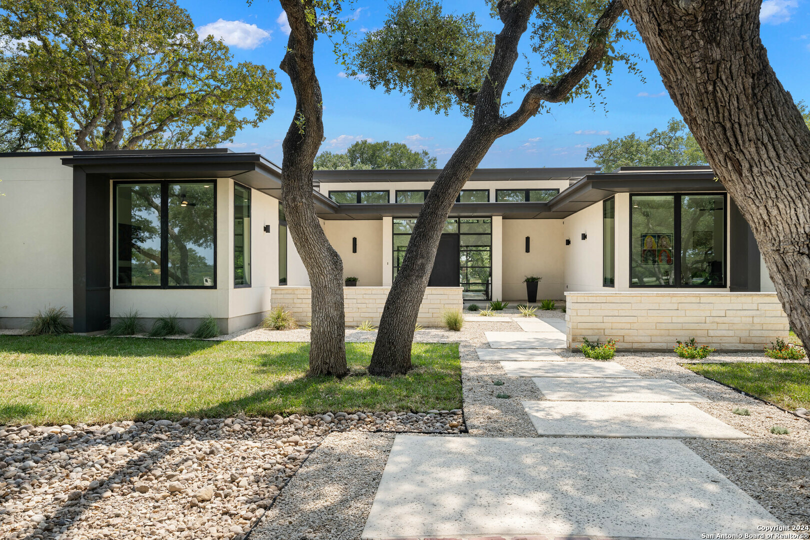 Property Photo:  210 Cliffside Dr  TX 78231 