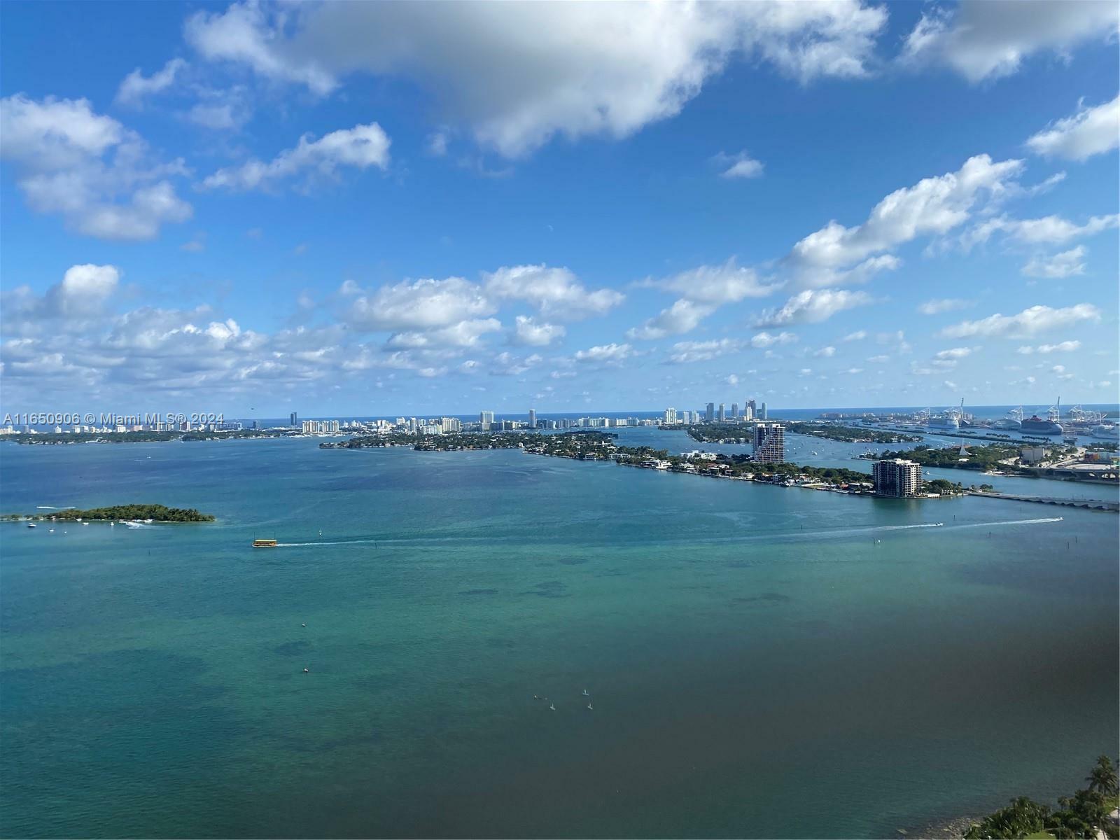 Property Photo:  2020 N Bayshore Dr 3501  FL 33137 