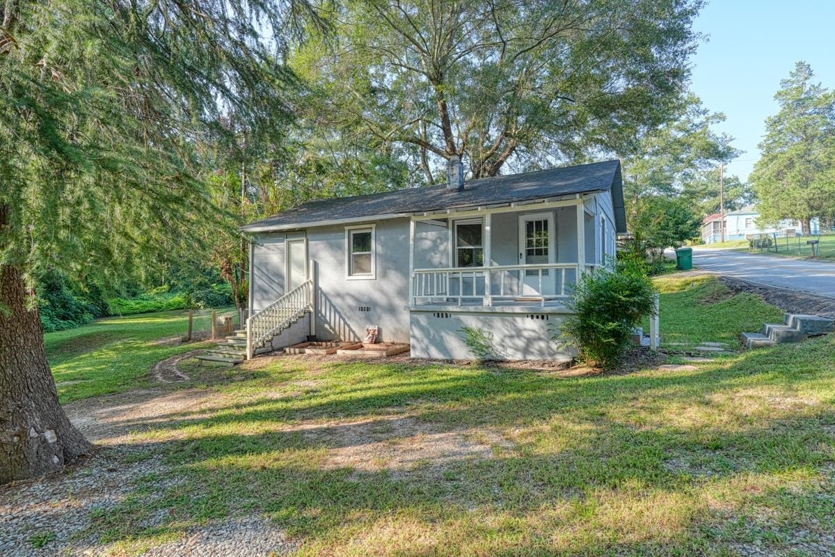 Property Photo:  116 Catawba St  SC 29330 