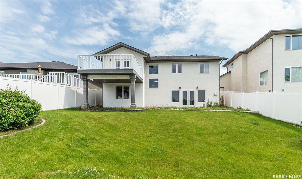 Photo de la propriété:  211 Beechdale Court  SK S7V 0A4 