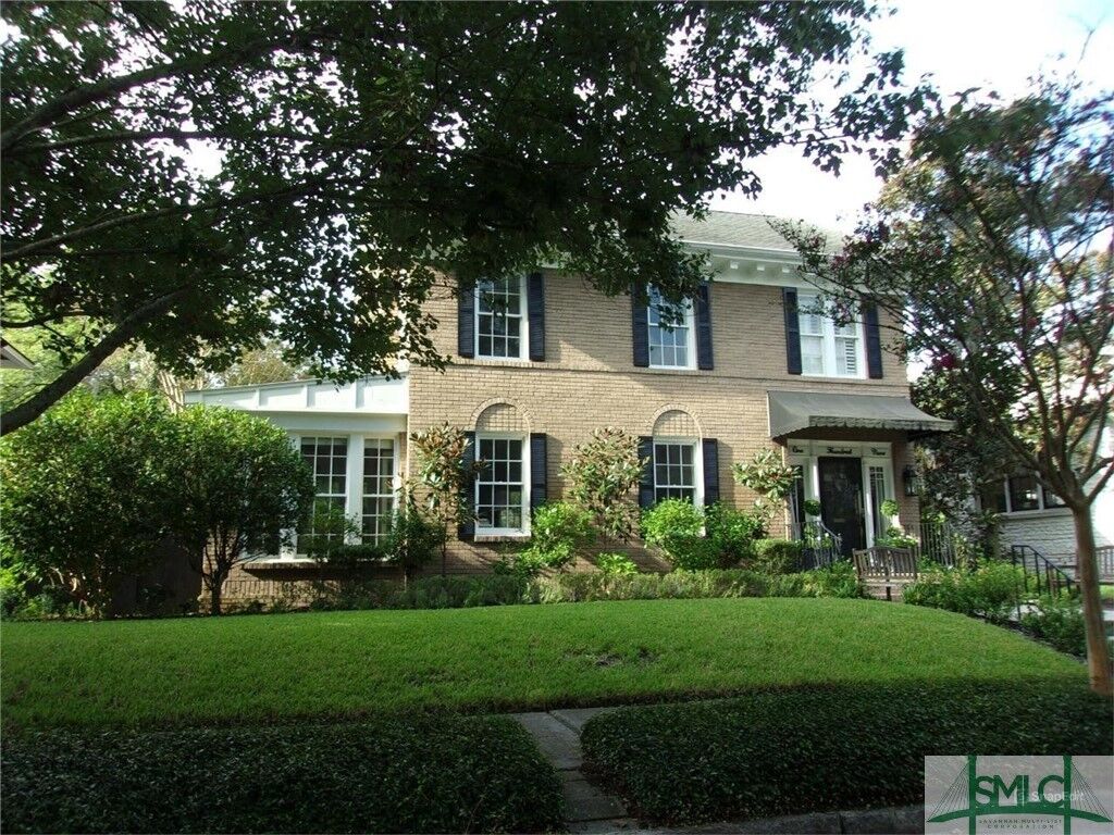 Property Photo: 109 E 44th Street GA 31405
