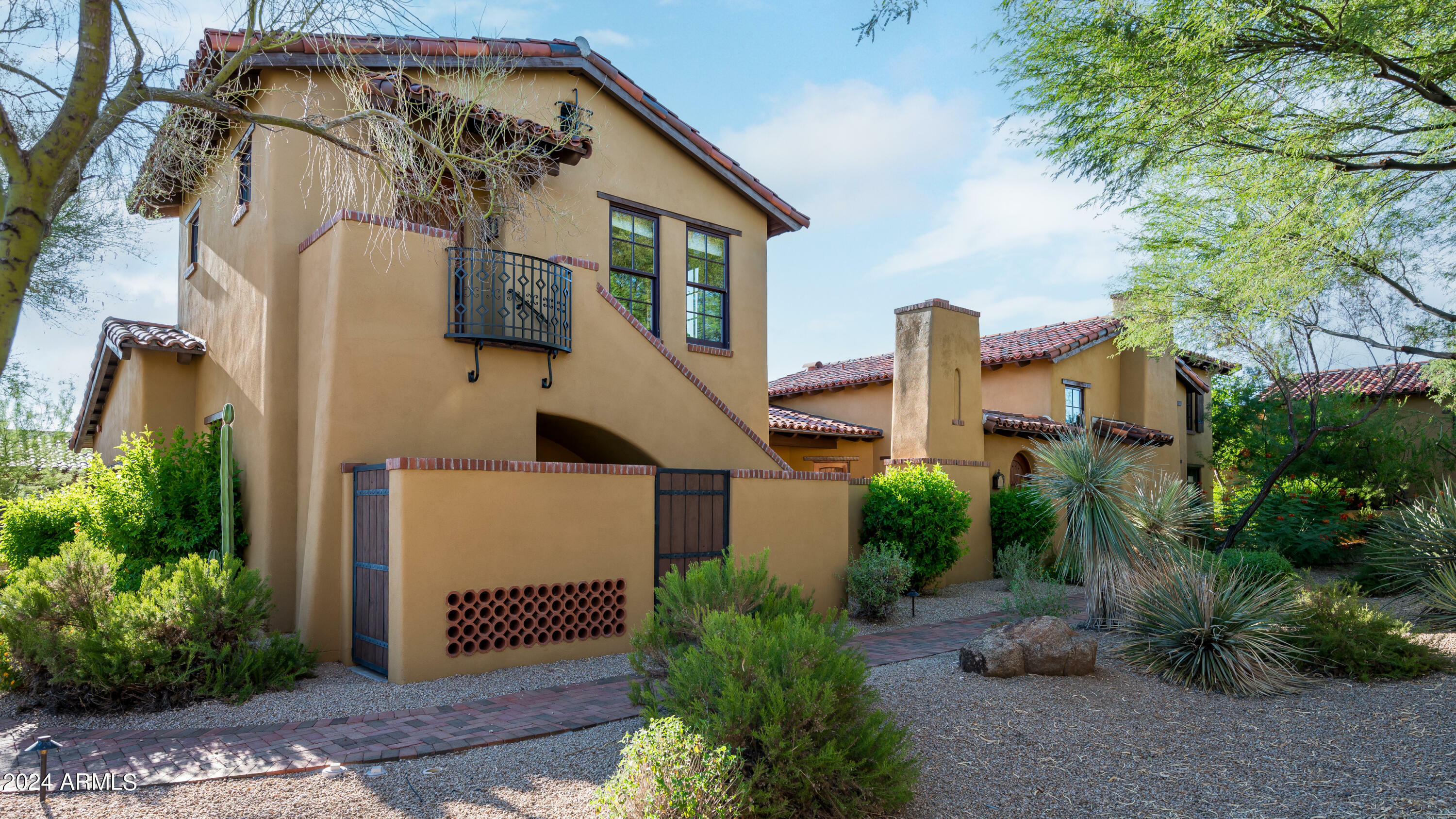 Property Photo:  10592 E Horizon Drive  AZ 85262 