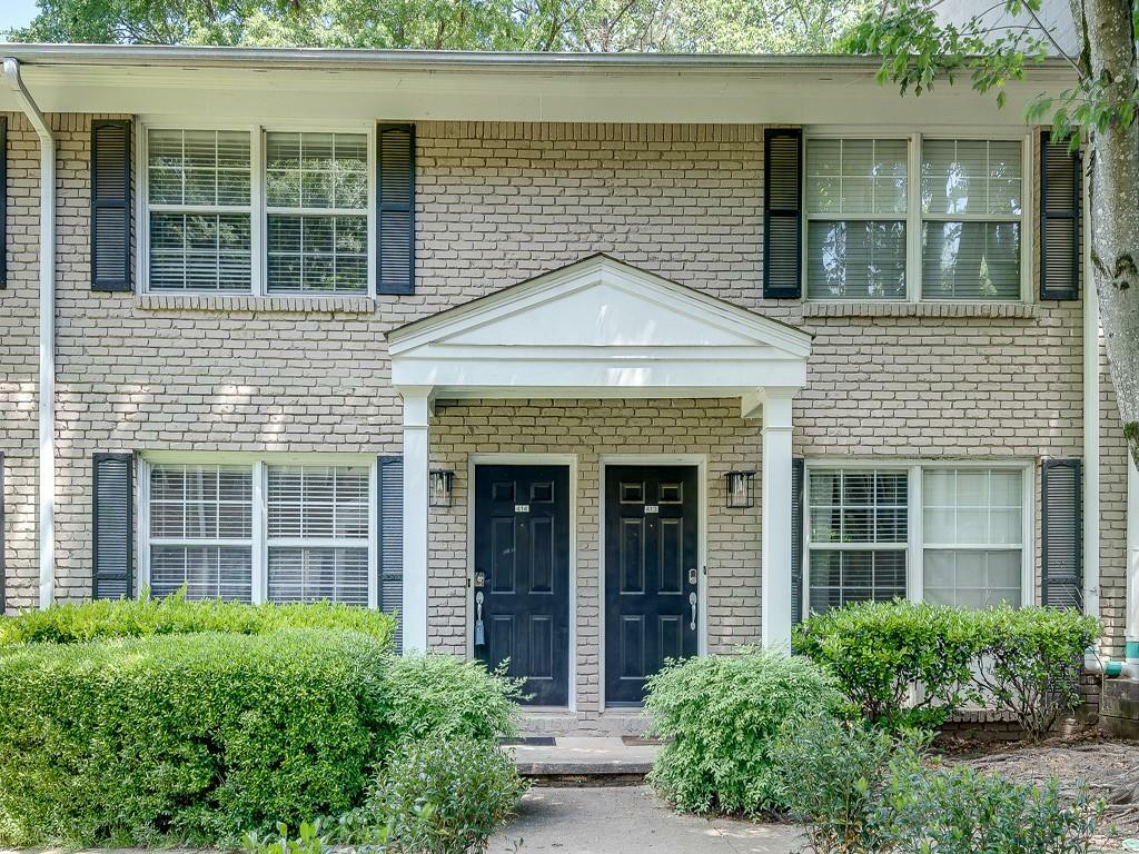 2232 Dunseath Avenue NW 414  Atlanta GA 30318 photo