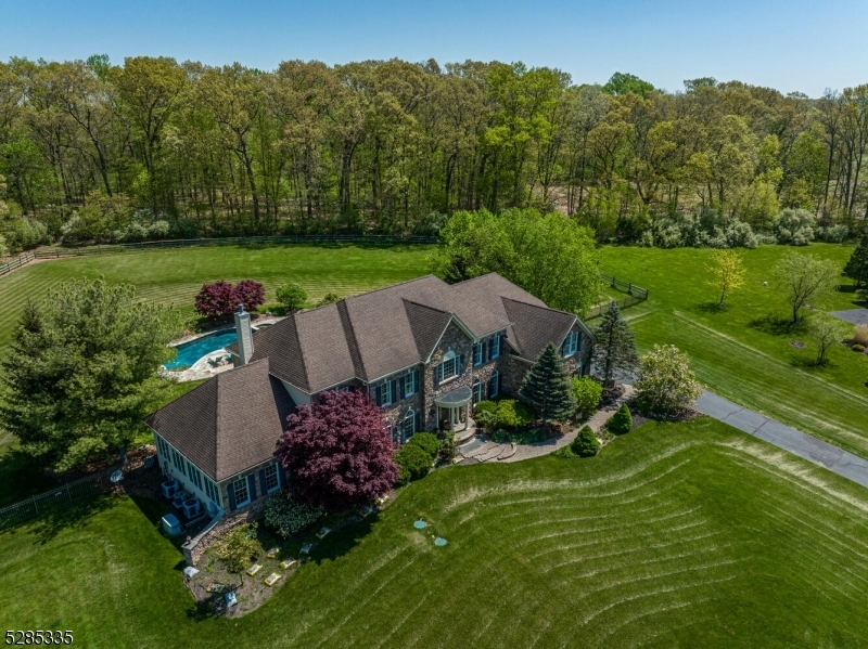 Property Photo: 41 Balmoral Dr NJ 08867