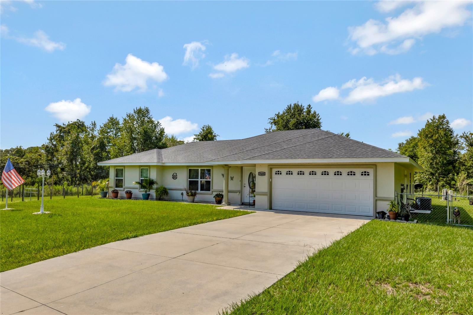 Property Photo:  10604 SE 146th Lane  FL 34491 