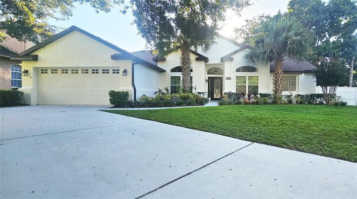 Property Photo: 10128 Stanton Court FL 32836