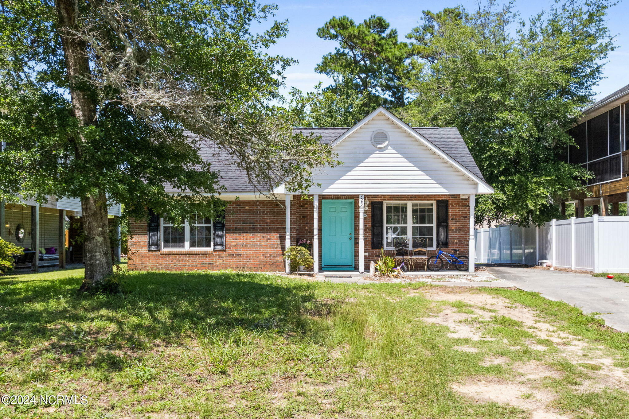 Property Photo:  323 NE 47th Street  NC 28465 