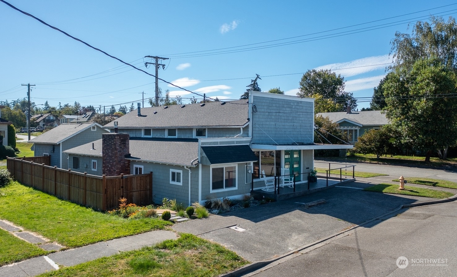 Property Photo:  1419 10th Street  WA 98221 