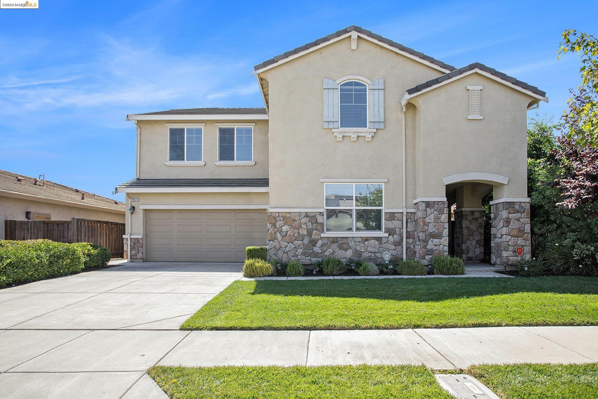 Property Photo:  2507 Talaria Dr  CA 94561 