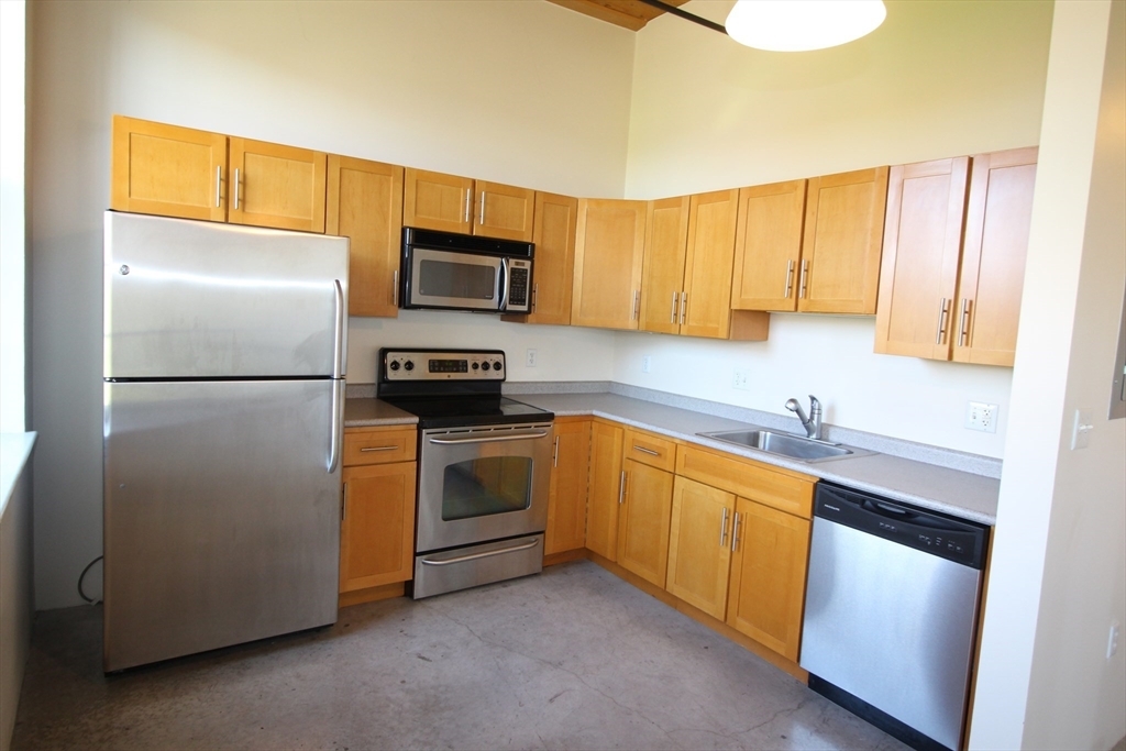 Property Photo:  35 Riverwalk 315  MA 01851 