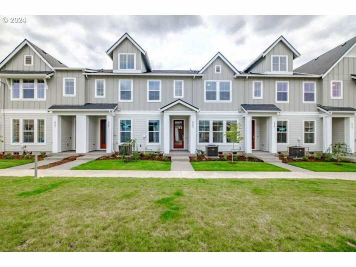 Property Photo: 8369 SE Shale Ln OR 97123