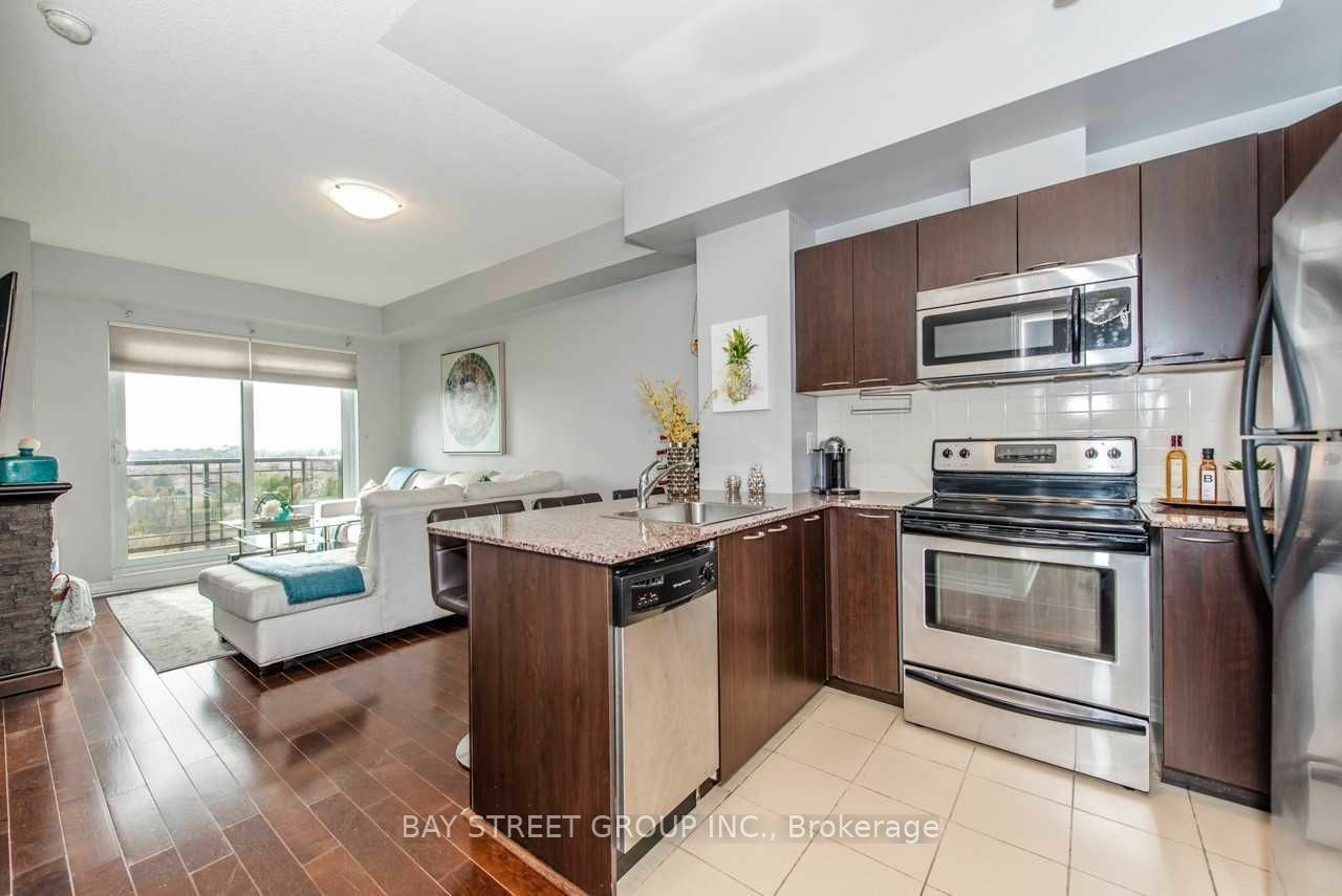 Property Photo:  385 Prince Of Wales Dr 710  ON L5B 0C6 