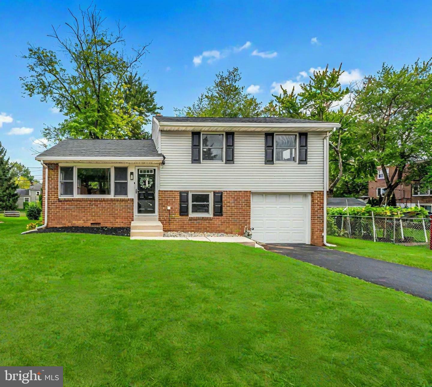 Property Photo:  509 Squirrel Lane  PA 19446 